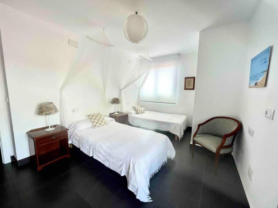 Ferienwohnung Wonderful Penthouse By The Sea Lepe Exterior foto