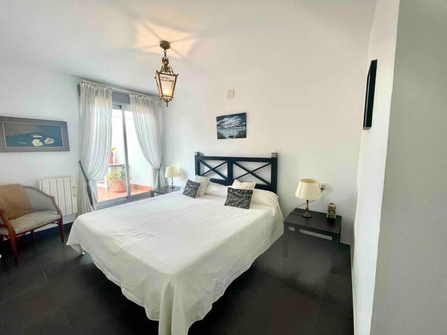 Ferienwohnung Wonderful Penthouse By The Sea Lepe Exterior foto