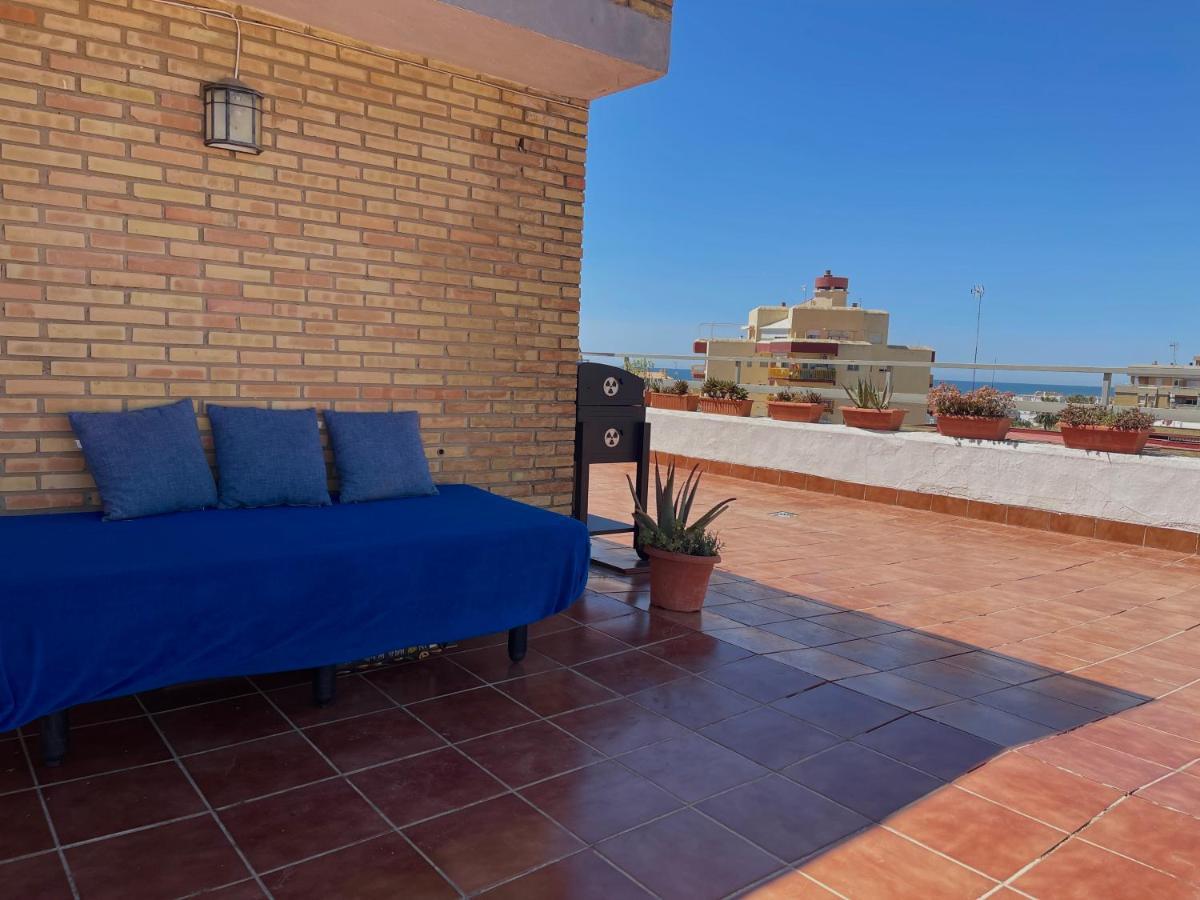 Ferienwohnung Wonderful Penthouse By The Sea Lepe Exterior foto